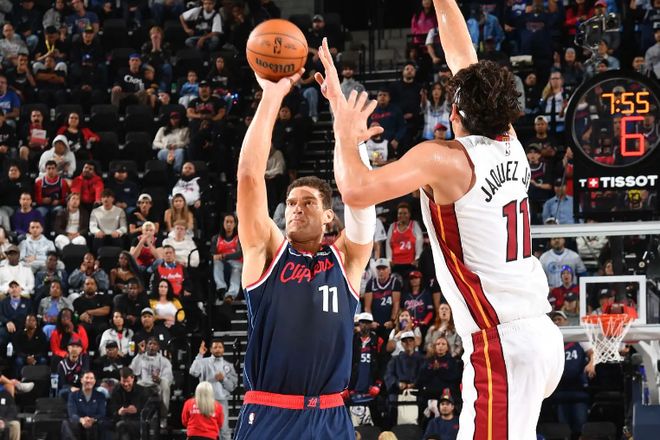 弱點(diǎn)開始被對(duì)手不斷放大，快船應(yīng)該考慮讓內(nèi)線老將暫離輪換陣容？