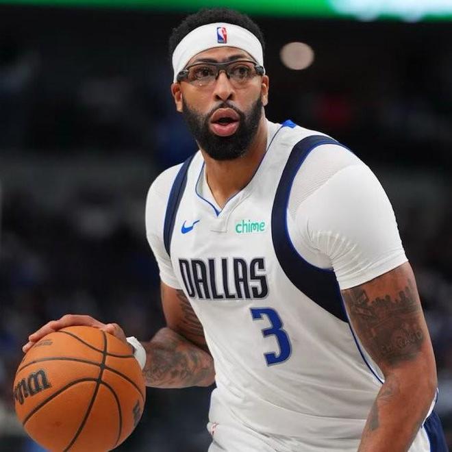 记者:浓眉很难换来大量筹码,届时35岁6300万美元的他难让人接手