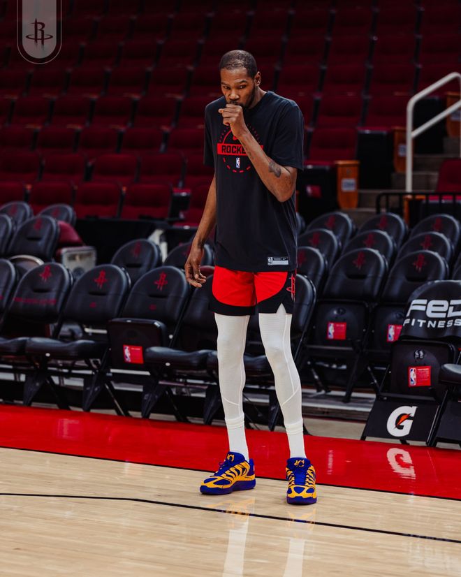 杜蘭特26分6板火箭戰(zhàn)勝快船，申京22分7板5助攻小卡24分8板