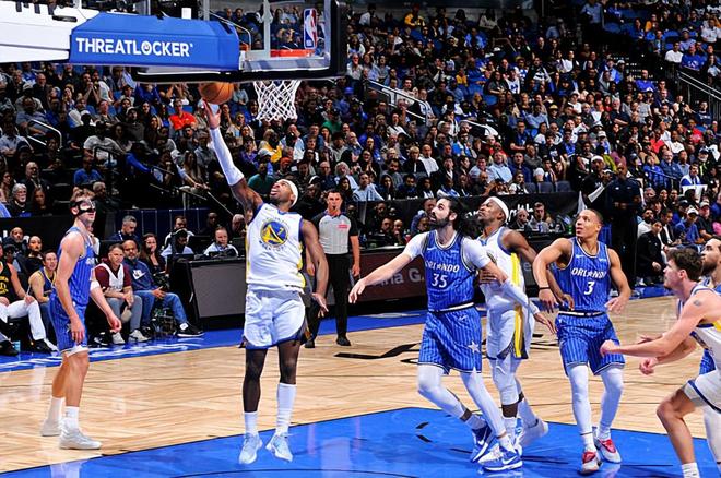 明明状态如此糟糕,勇士还非要每场比赛都给他稳定的出场时间?