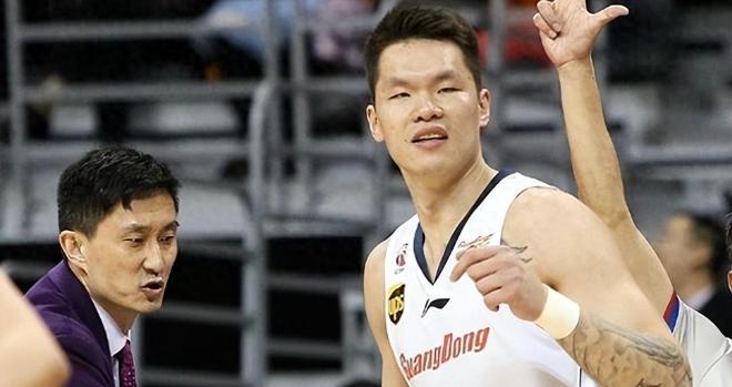 朱芳雨的篮球人生与情感波折：从球场巅峰到家庭转折