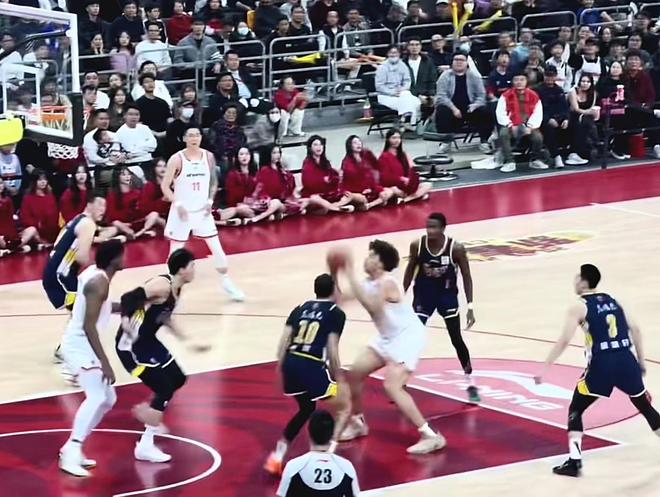 廣東隊到底怎么啦！今年本土球員好像都不會打球一樣