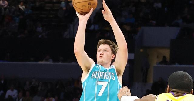 新秀榜：克努佩尔升至榜首 状元弗拉格位列第三