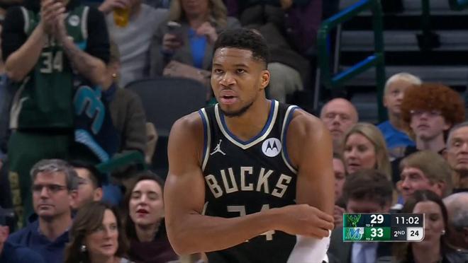 無可匹敵，字母哥18中11砍30分8板6助1斷3帽，末節(jié)獨(dú)攬15分