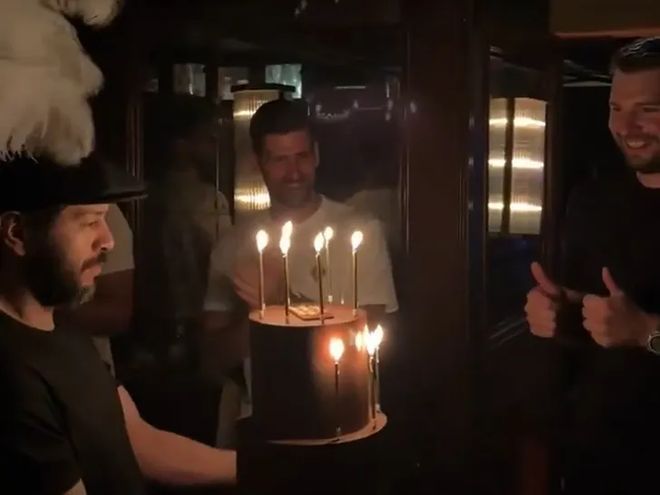 東契奇慶祝27歲生日！德約科維奇到場意義重大 他被盧卡稱為GOAT