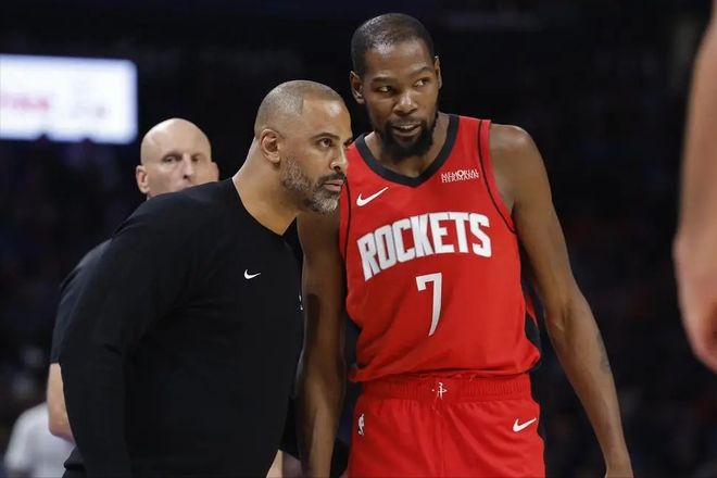 21分+7連勝！場(chǎng)均得分翻3倍！火箭小將又爆驚喜，比肩庫(kù)里太震撼