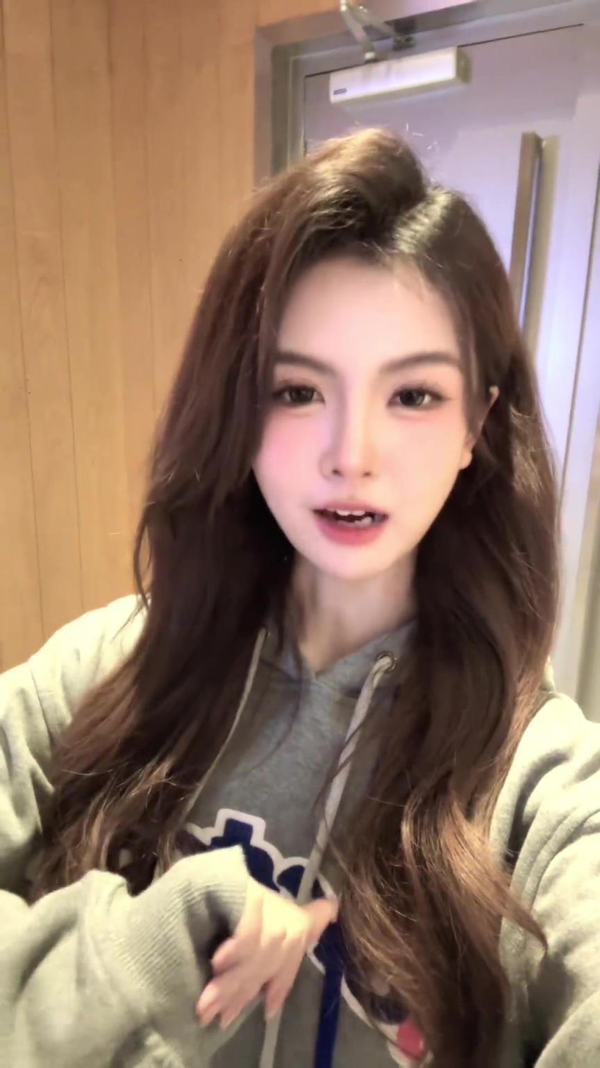 明日火勇大战!吧友们快来帮“炼炼”选一下明天上班的发型! 明日火勇大战!吧友们快来帮“炼炼”选一下明天上班的发型!