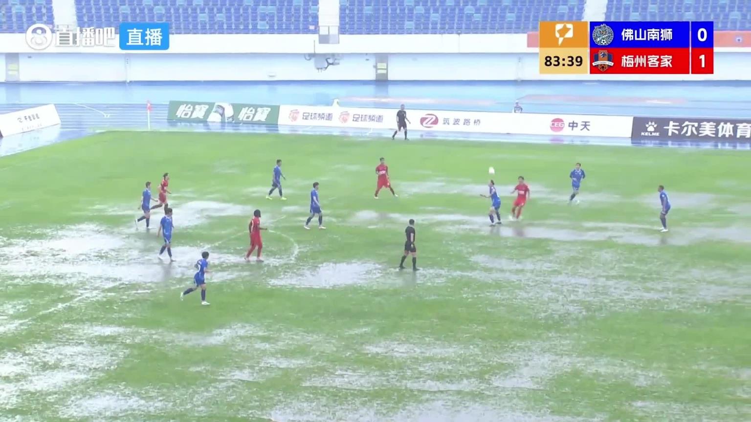 今年最搞笑一幕?中甲外援暴趟变“煲汤” 实在是太无厘头了 今年最搞笑一幕?中甲外援暴趟变“煲汤” 实在是太无厘头了