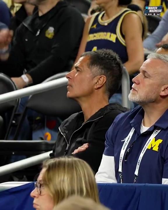 来考察谁了?湖人经理佩林卡现身NCAA决赛现场 来考察谁了?湖人经理佩林卡现身NCAA决赛现场