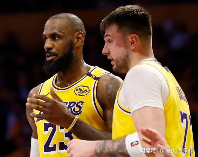 美媒排NBA实力榜：火箭不在顶级争冠行列，勇士压湖人，雷霆第一