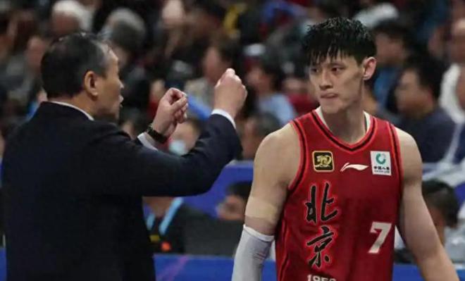 北京隊一內線(xiàn)悍將作出決定：預示下賽季首鋼也無(wú)法奪冠，不是周琦