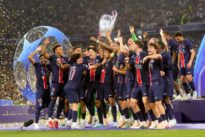 致青春！最年輕的頂級(jí)豪門：大巴黎的快意恩仇，用歐冠打臉皇馬