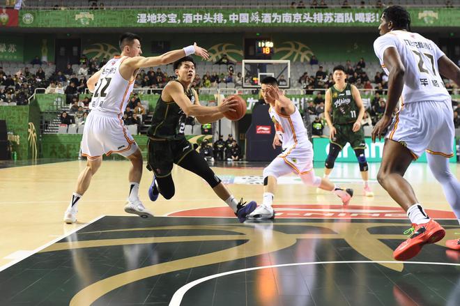 林葳再度爆發(fā)，如天神下凡，NBA夢觸手可及