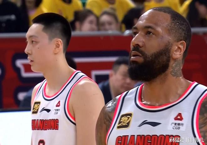 終于來了！廣東隊迎來NBA級3D鋒線，這可是男籃國家隊首發(fā)三號位