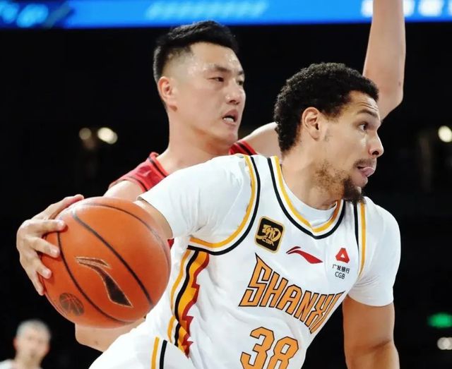 CBA最新消息！凯尔或加盟广东，山西续约焦海龙，山东完成补充