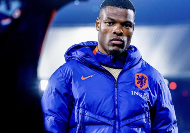 鄧弗里斯：在歐冠決賽中失利很讓人沮喪；弗林蓬個人能力很強