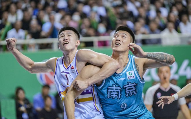 能否成功留隊(duì)？前廣東宏遠(yuǎn)冠軍內(nèi)線合同到期，季后賽曾單場砍17+8