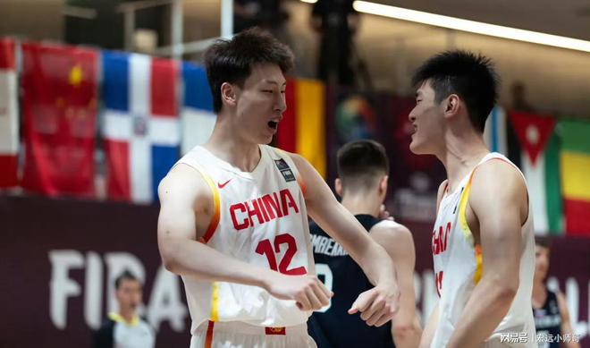 世青賽場均5帽，中國男籃又出現(xiàn)下一個周琦？媒體人直言有望去NBA