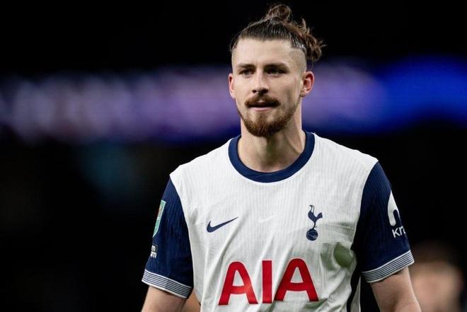 和羅馬搶人，迪馬濟(jì)奧：萊比錫也有意熱刺后衛(wèi)德拉古辛