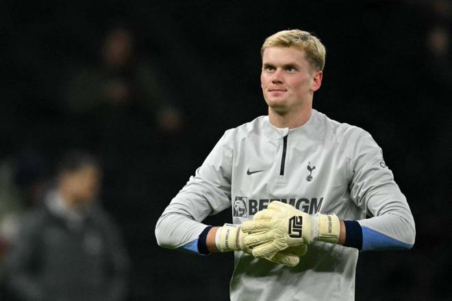 記者:西漢姆有意租借金斯基,弗賴堡和歐塞爾也感興趣