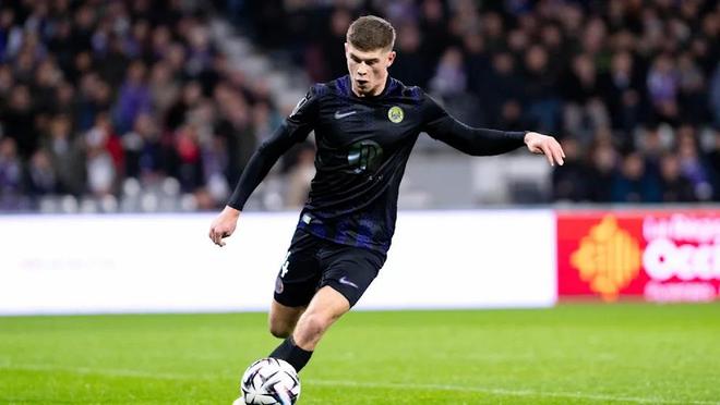 圖片報:多特在關注圖盧茲中衛克雷斯維爾,打算夏窗出手