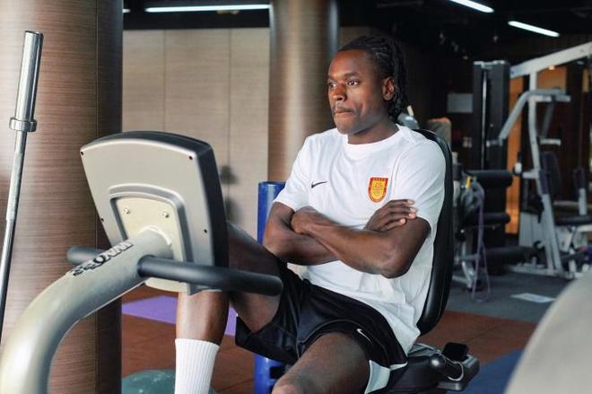 歐冠射手加盟！重慶官宣邊路快馬，歐冠時速斷崖第一，身價200萬