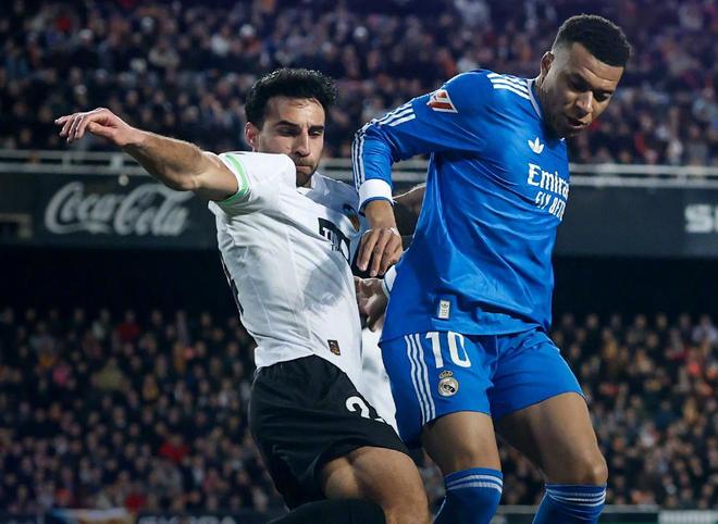 足壇一夜動態!曼城絕殺利物浦,皇馬奪7連勝,拜仁國米造5球慘案