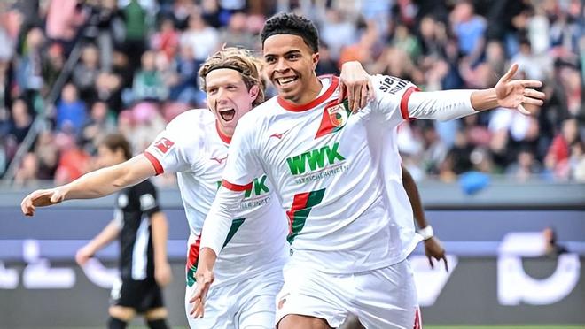 美國最年輕的德甲國腳 一米九三的右邊后衛班克斯