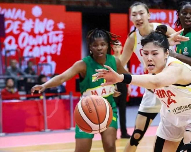 中国女篮和女足今天都迎来关键战，两场比赛央视都准时直播