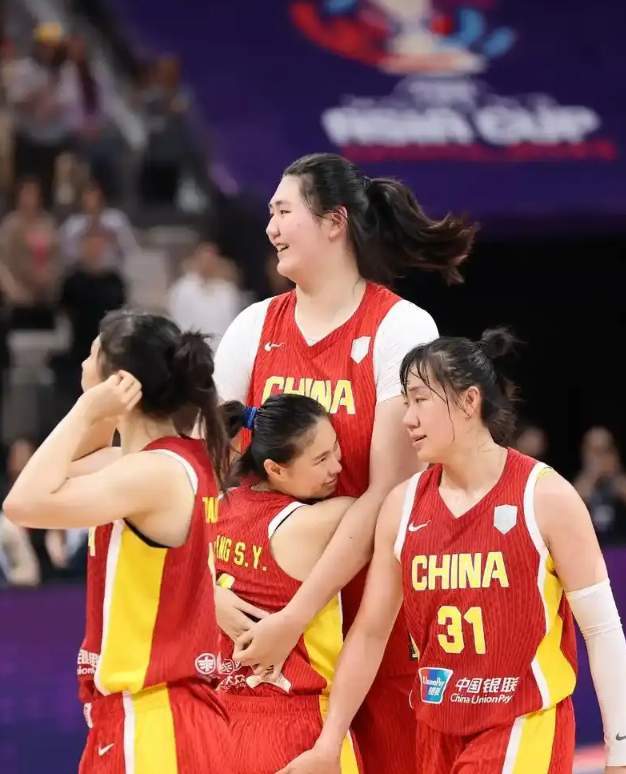 又一人站出来炮轰！李月汝公开发声，直言打得不开心，矛头很明确