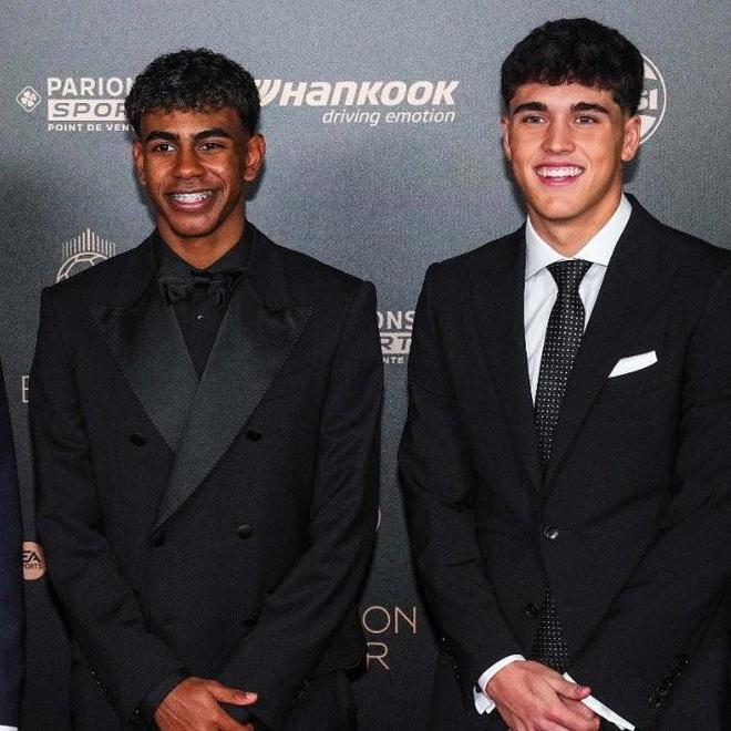 继亚马尔后，库巴西是第二位20岁前首发10场欧冠淘汰赛的球员