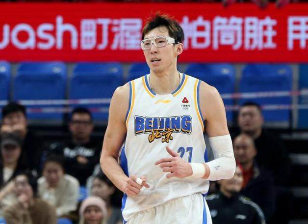 太离谱！周琦8罚0中+连续罚丢12球