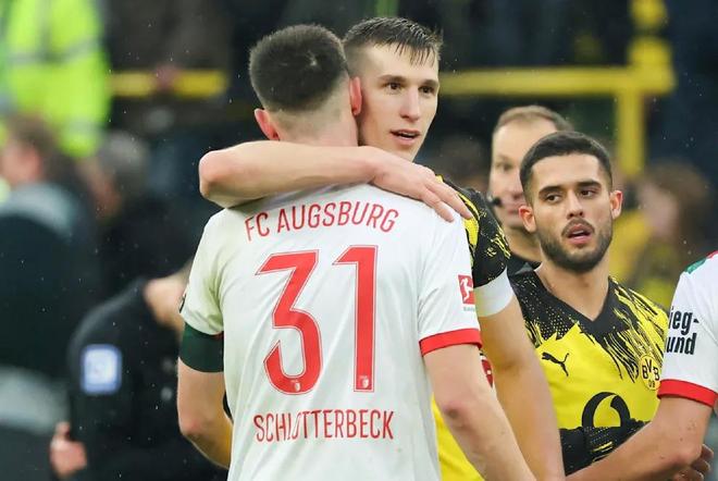 圖片報：施洛特貝克家族開會談球員未來，他哥和他爸參與其中