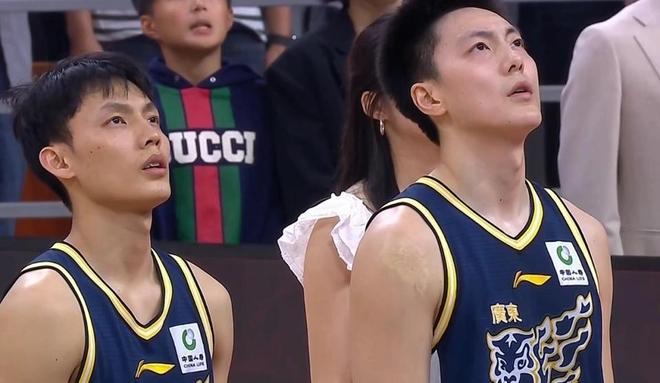 常规赛即将结束，徐杰砍下377分，胡明轩308分，榜首联盟独一档