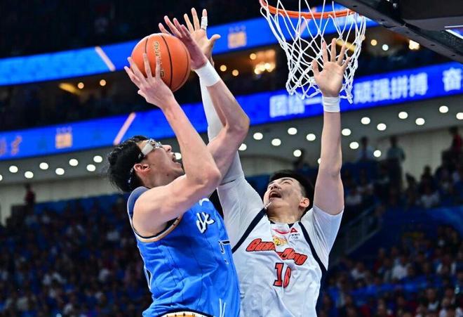 北京男篮88-73战胜广东晋级四强，半决赛对阵上海 杜锋直言没遗憾