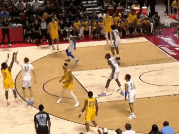 21投16铁！广东队外援锁死弗拉格！NBA状元首秀彻底搞砸