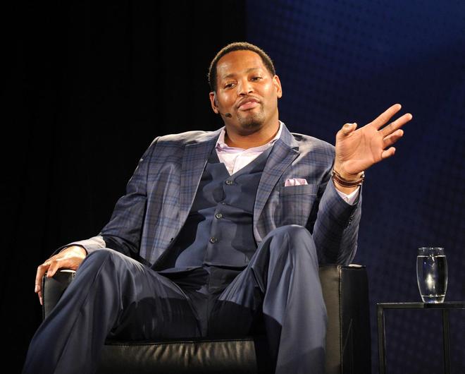 七冠王&三队多次总冠军历史唯一！祝罗伯特-霍里55岁生日快乐