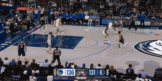 突发重伤！穆迪膝盖骨头疑爆裂突出！太恐怖了，转播信号直接切断！