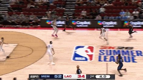 快船整整半节没得分！伯顿命中准压哨三分，灰熊轰出16-0打懵快船