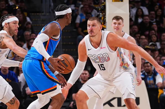 3.26亿+2.89亿+2.4亿！NBA顶薪三巨头遭围剿，你们距离散伙不远了