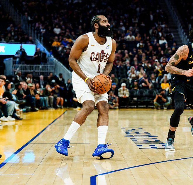 哈登划水17+5+4失误，米神25分神射6记三分，骑士复仇残阵勇士