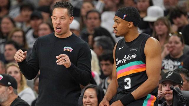 马刺约翰逊加冕最佳第六人！破妖刀纪录背后，竟藏着这般心酸