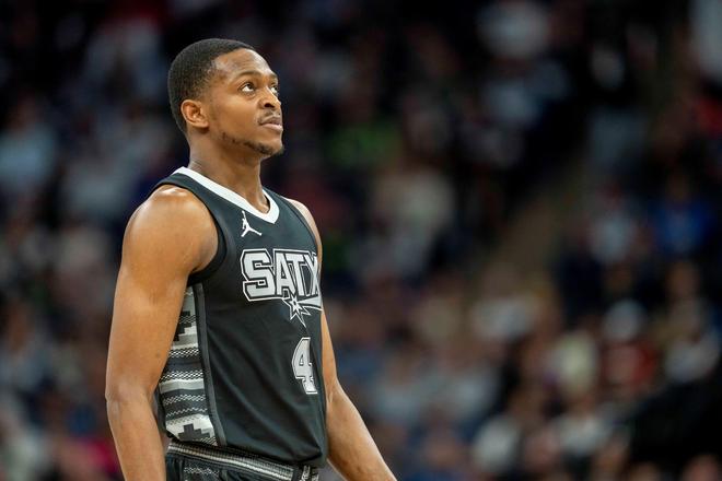 小波特：給?？怂棺銐蜷_火權他就能拿捏玩具 他是沃爾后最快球員