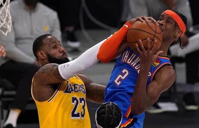 平均33.2岁！NBA历史最老球队！集齐5大巨头，哈登有望夺生涯首冠