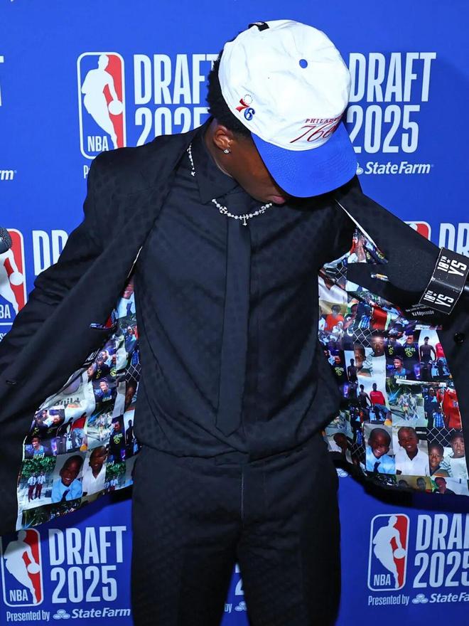 從2400人小島打進(jìn)NBA，他才真是“上喬下科”？