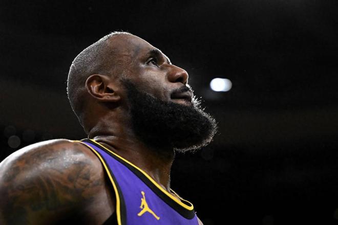 生涯19次打进季后赛有多难！NBA仅三人做到，41岁老詹比肩2大传奇