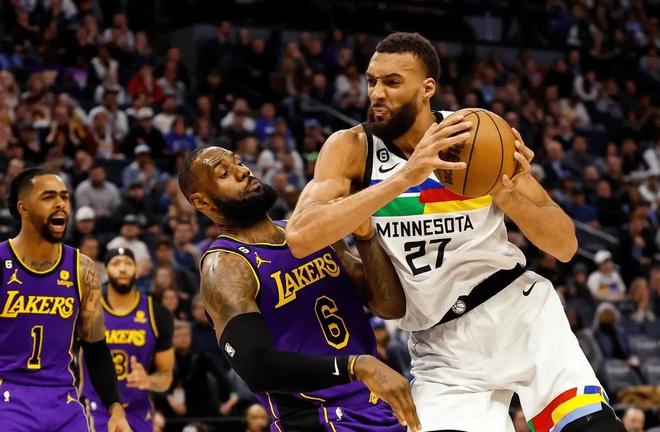 年薪5262万，没被湖人续约遭抛弃？对不起老詹，你确实应该离开了