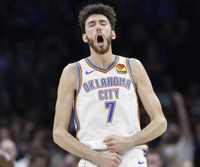 给切特2.5亿！雷霆走出毁灭第1步！三巨头能拿7.2亿，4大主力全走