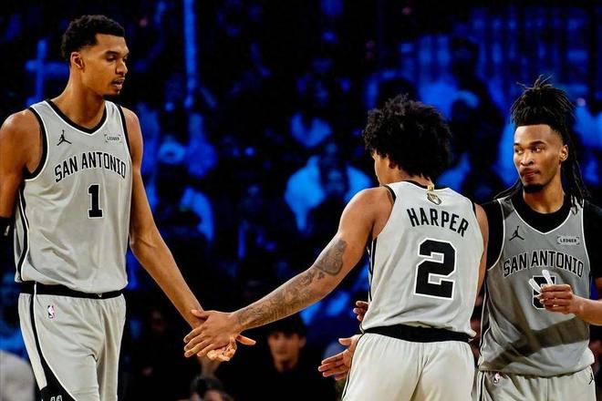 文班15战15胜后，榜眼又要破魔术师纪录！4点证马刺队剑指总冠军