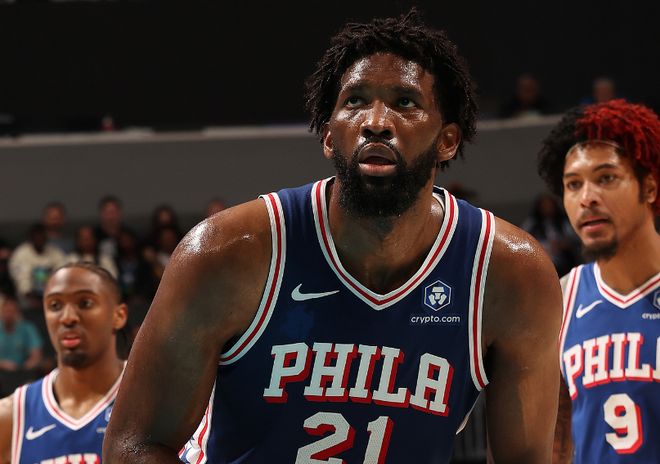 76人三巨头合体轰81分：终结超级黑马5连胜 恩比德29分引3人20+